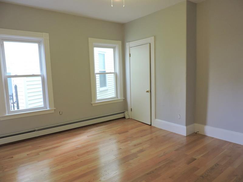 2 bed, 1 bath apartment for rent at 31 Portsmouth St Unit 1, Wellington-Harrington — photo 10 of 11