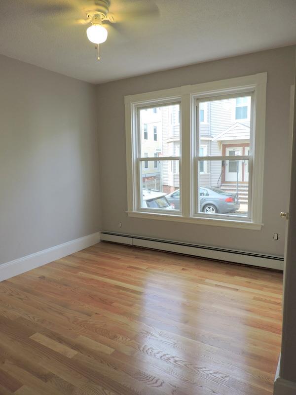 2 bed, 1 bath apartment for rent at 31 Portsmouth St Unit 1, Wellington-Harrington — photo 8 of 11