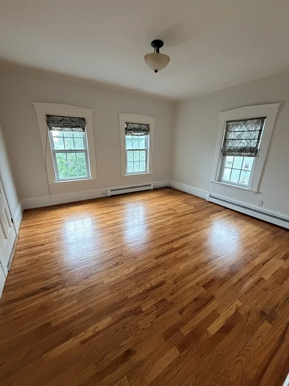 1 bed, 1 bath apartment for rent at 31 Prospect St Unit 3, Marblehead — photo 18 of 23