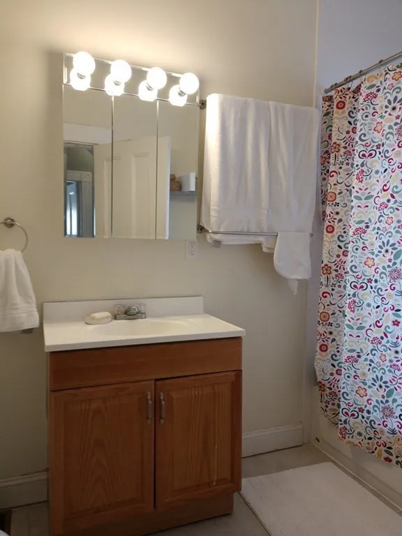 2 bed, 1 bath apartment for rent at 31 Prospect Street Ave Unit 1, Banks Square — photo 6 of 7