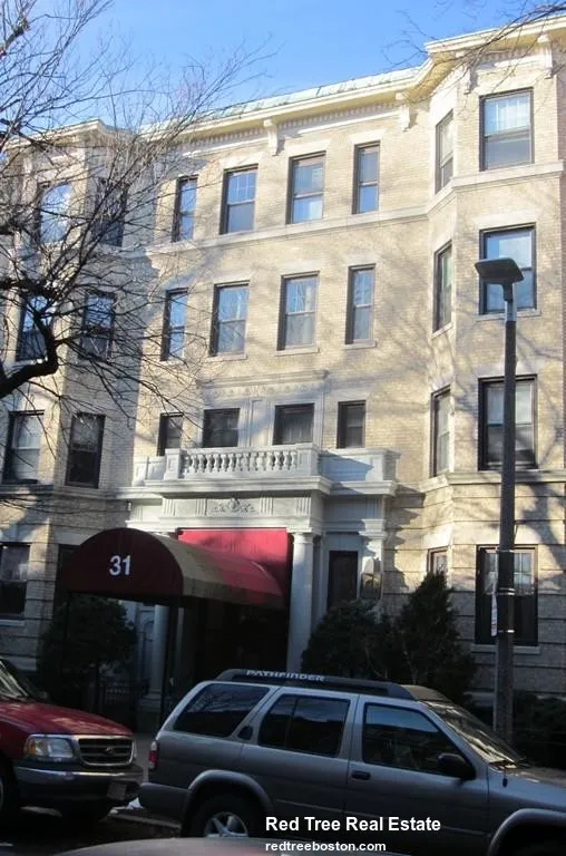 1 bed, 1 bath apartment for rent at 31 Queensberry St Unit 10, Fenway — photo 10 of 14