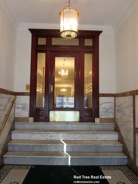 1 bed, 1 bath apartment for rent at 31 Queensberry St Unit 10, Fenway — photo 11 of 14