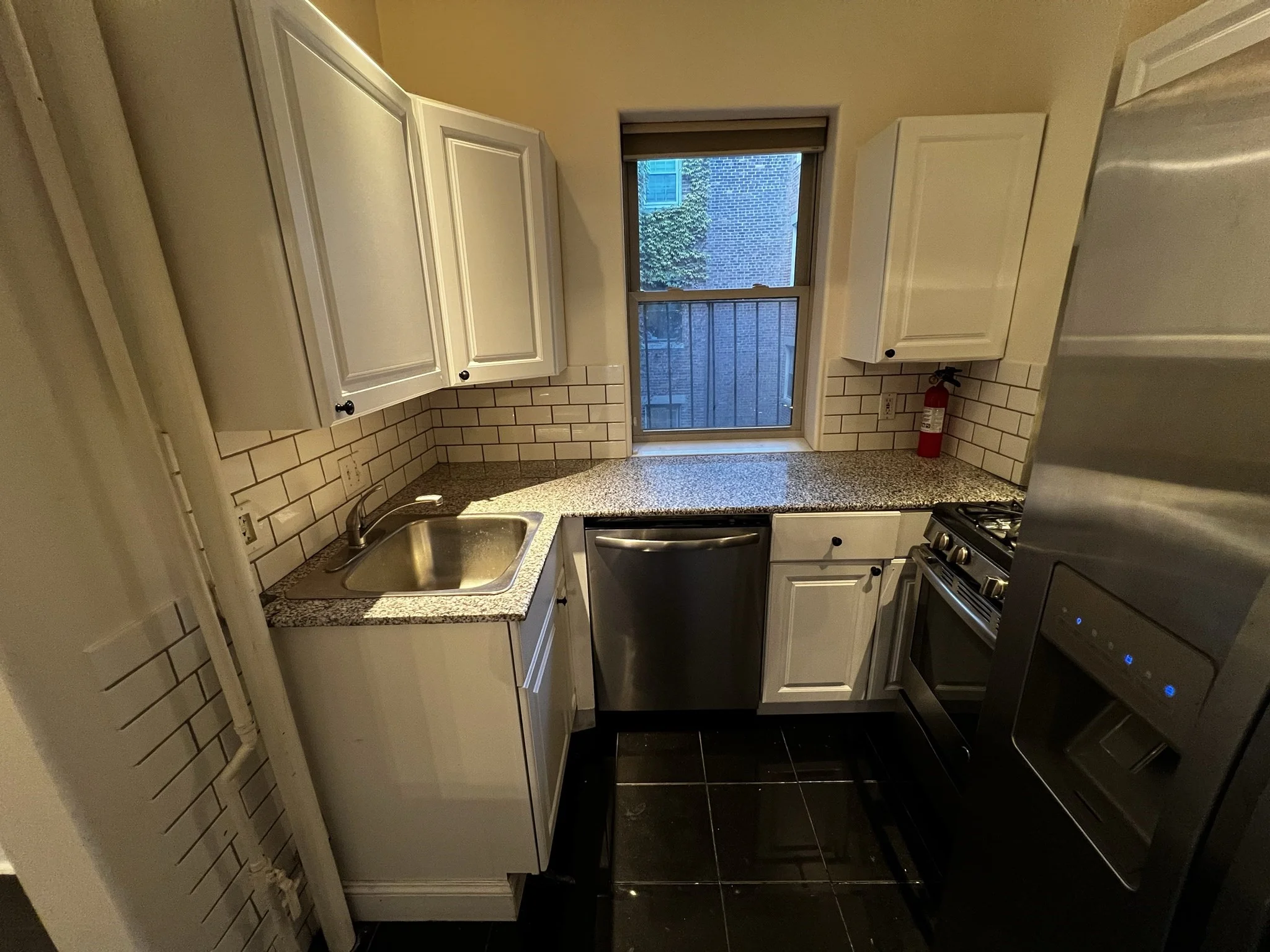 1 bed, 1 bath apartment for rent at 31 Queensberry St Unit 12A, Fenway — photo 3 of 27