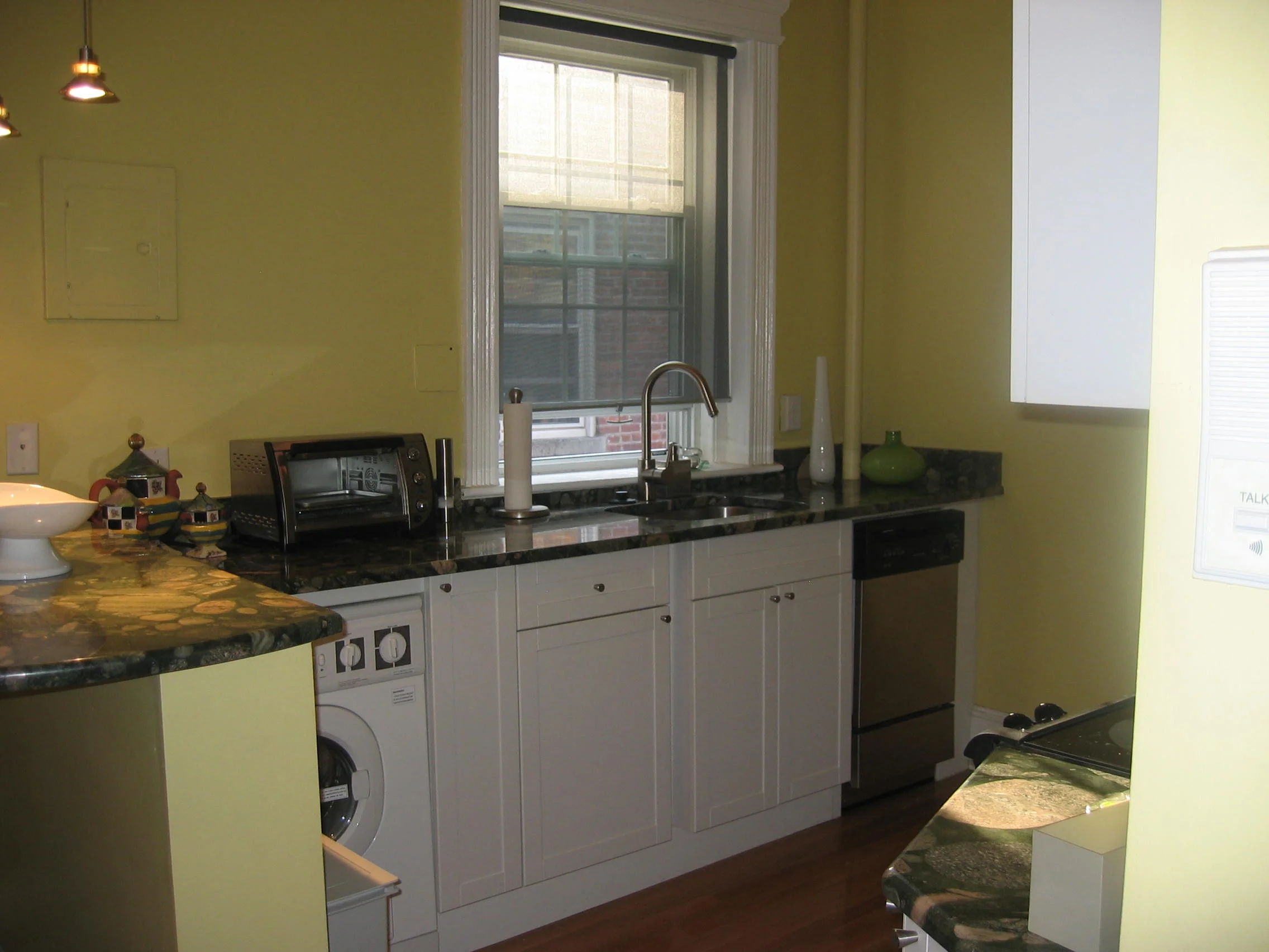 1 bed, 1 bath apartment for rent at 31 Queensberry St Unit 20, Fenway — photo 2 of 9