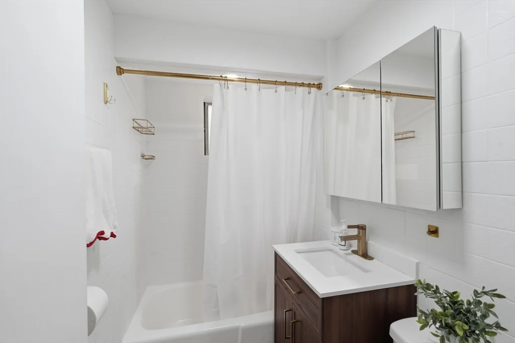 2 bed, 1 bath apartment for rent at 31 Quimby St Unit 31, East Watertown — photo 14 of 24