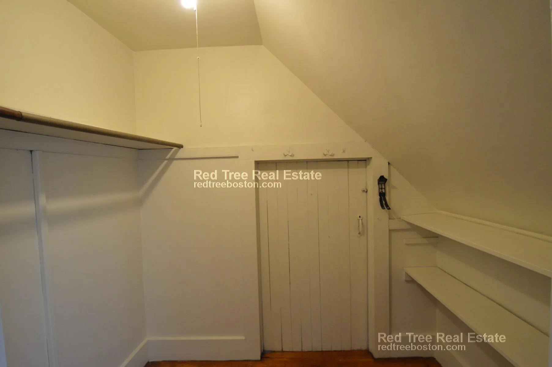 6 bed, 2.5 bath apartment for rent at 31 Quint Ave Unit House, Brighton — photo 14 of 19
