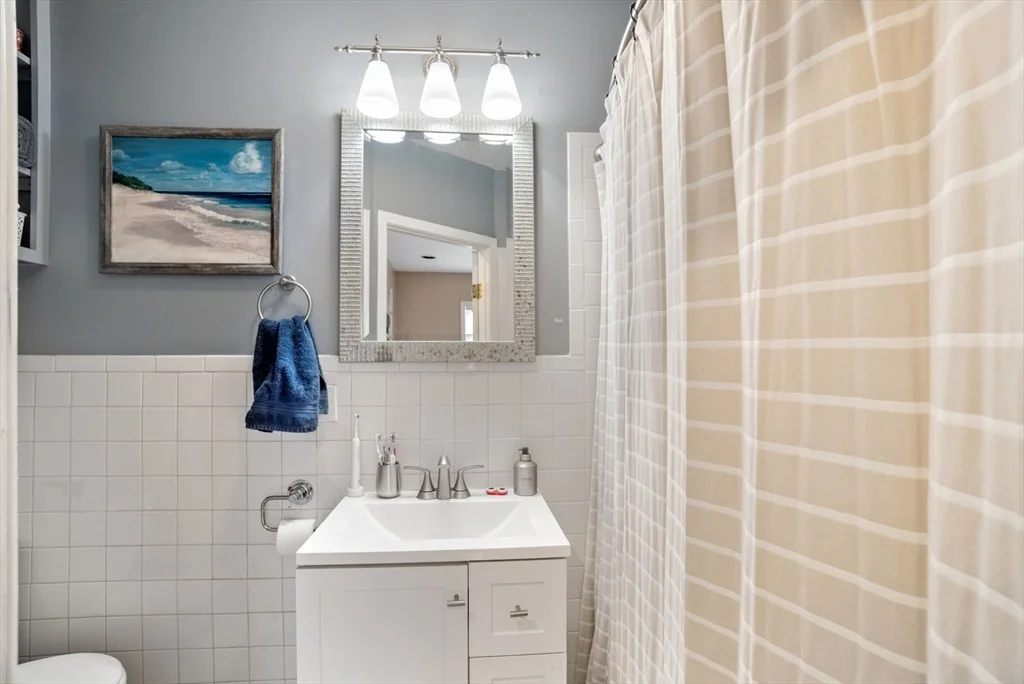 2 bed, 1 bath apartment for rent at 31 Regent St Unit 3R, Porter Square — photo 17 of 29