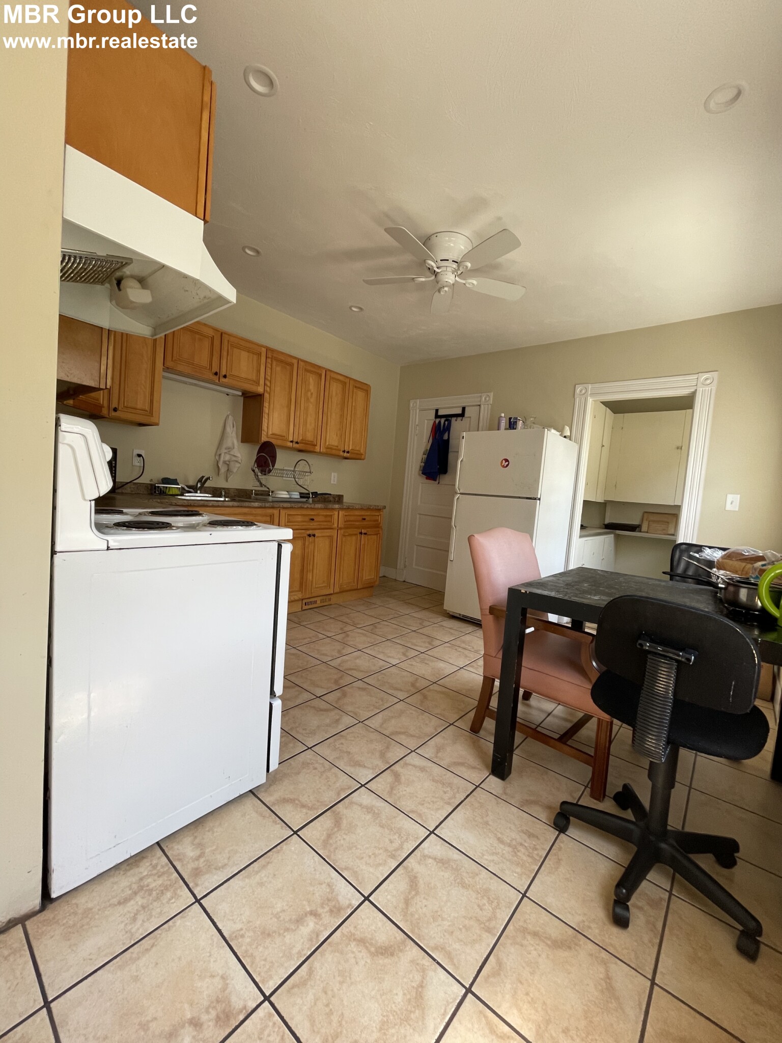 4 bed, 1 bath apartment for rent at 31 Rich St Unit 33-1, Banks Square — photo 16 of 19