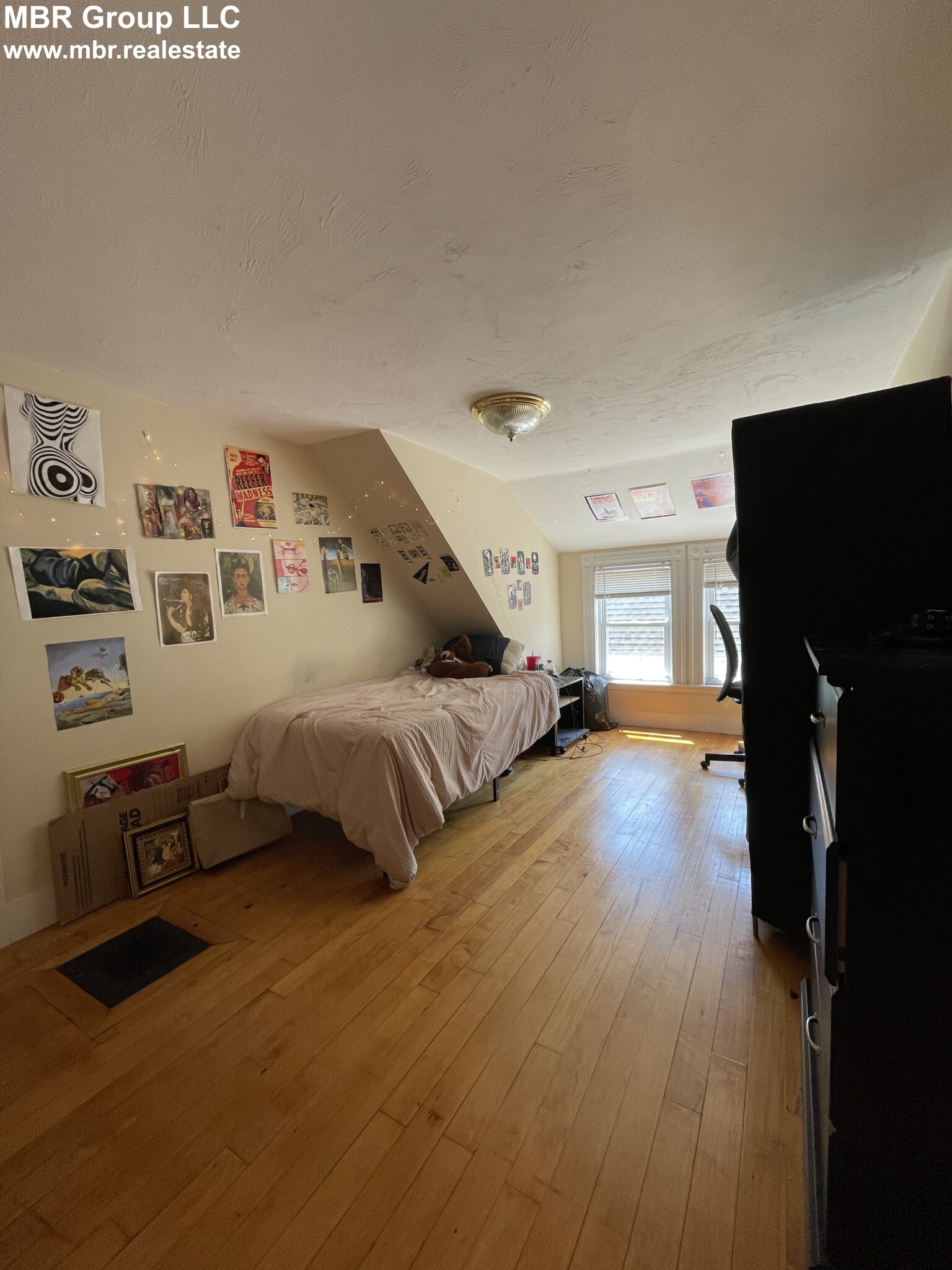 4 bed, 1 bath apartment for rent at 31 Rich St Unit 33-1, Banks Square — photo 14 of 19