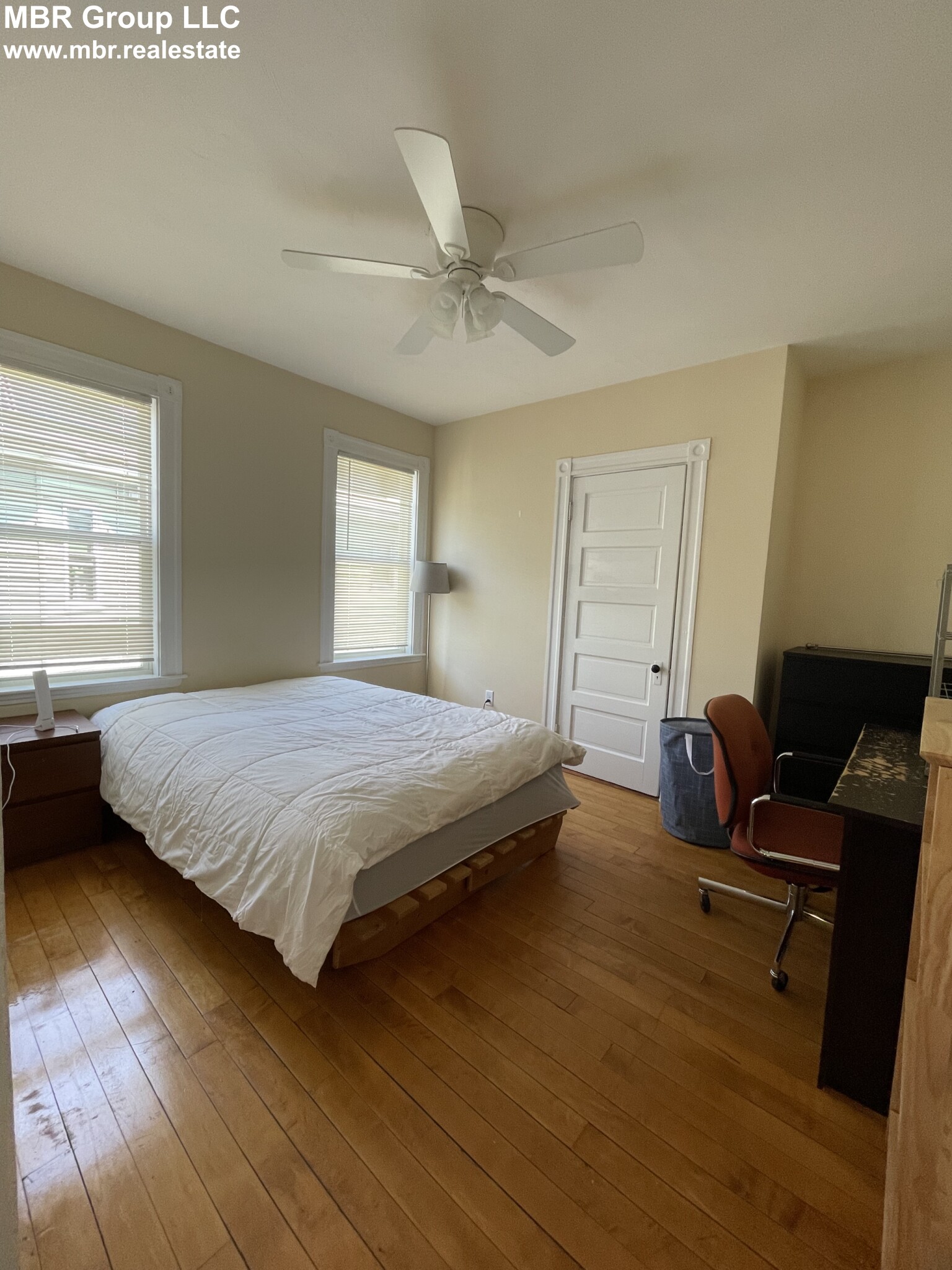 4 bed, 1 bath apartment for rent at 31 Rich St Unit 33-1, Banks Square — photo 11 of 19