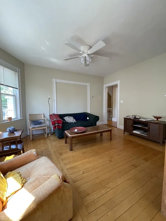 4 bed, 1 bath apartment for rent at 31 Rich Unit 1, Waltham — photo 5 of 19