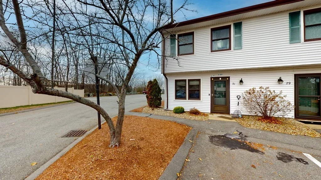 2 bed, 1.5 bath apartment for rent at 31 Rocky Nook Unit 31, Malden