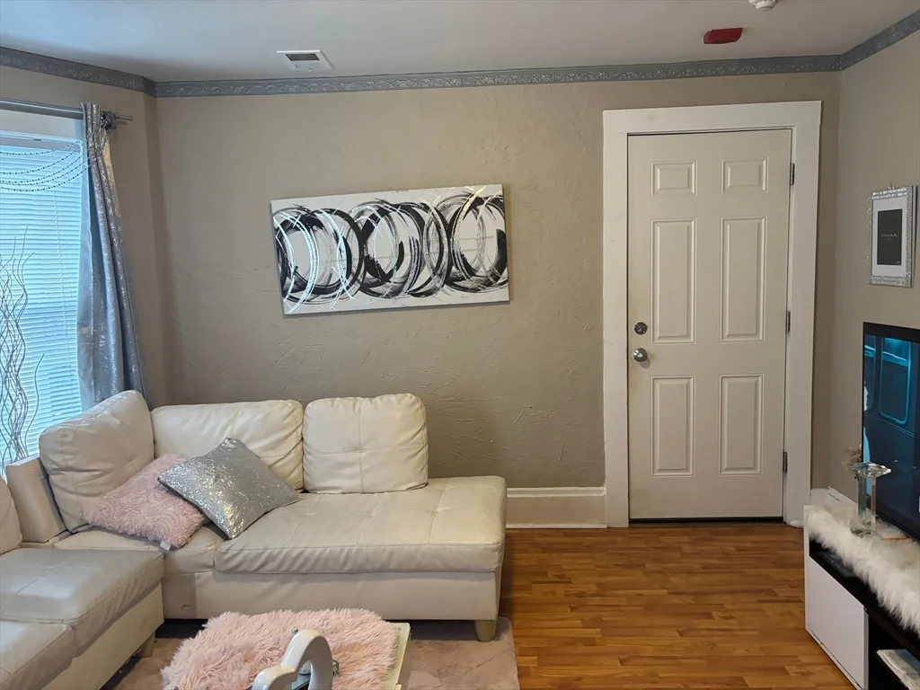 2 bed, 1 bath apartment for rent at 31 S Stowell St Unit 1R, Worcester — photo 18 of 24