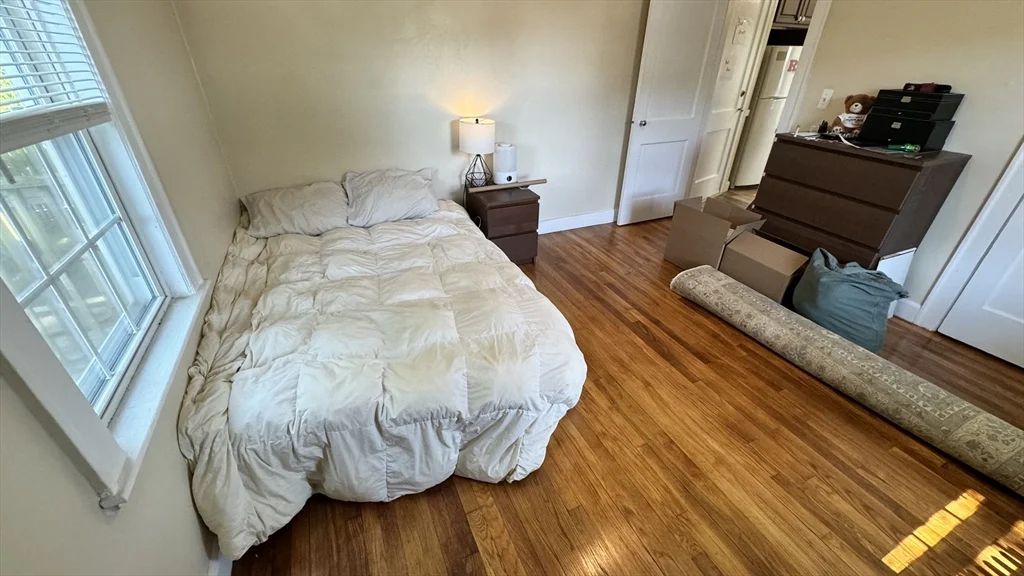 1 bed, 1 bath apartment for rent at 31 Safford Unit 3, Quincy — photo 3 of 8