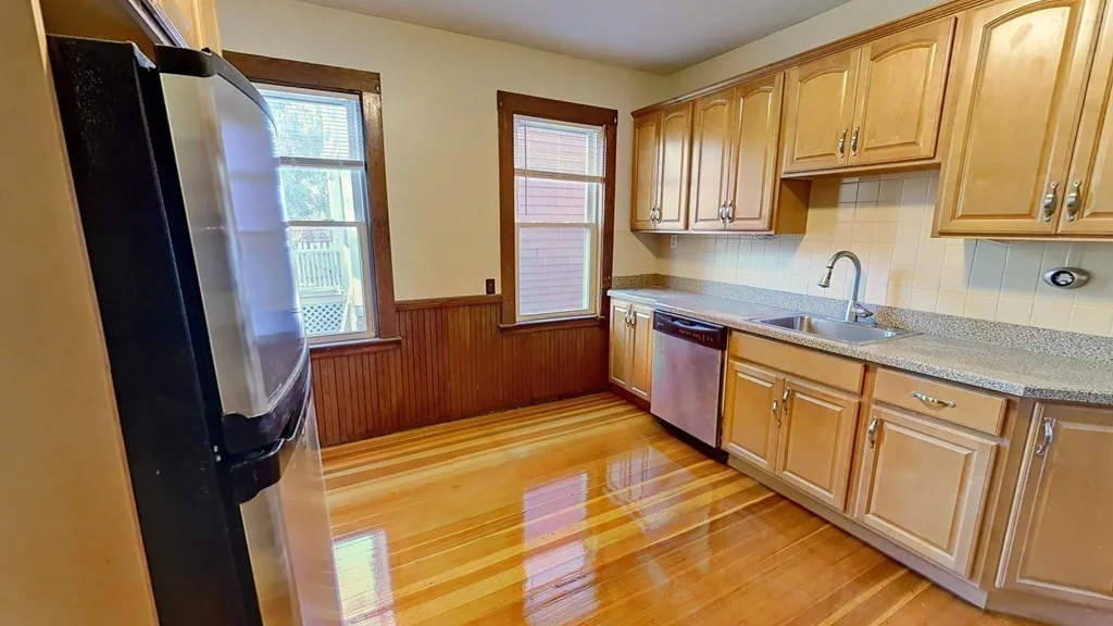 2 bed, 1 bath apartment for rent at 31 Samoset St Unit 1, Dorchester — photo 3 of 20