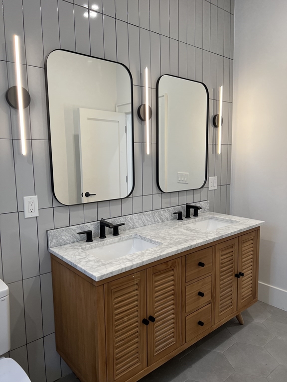 2 bed, 2 bath apartment for rent at 31 Savin Hill Ave Unit 2, Dorchester — photo 18 of 18