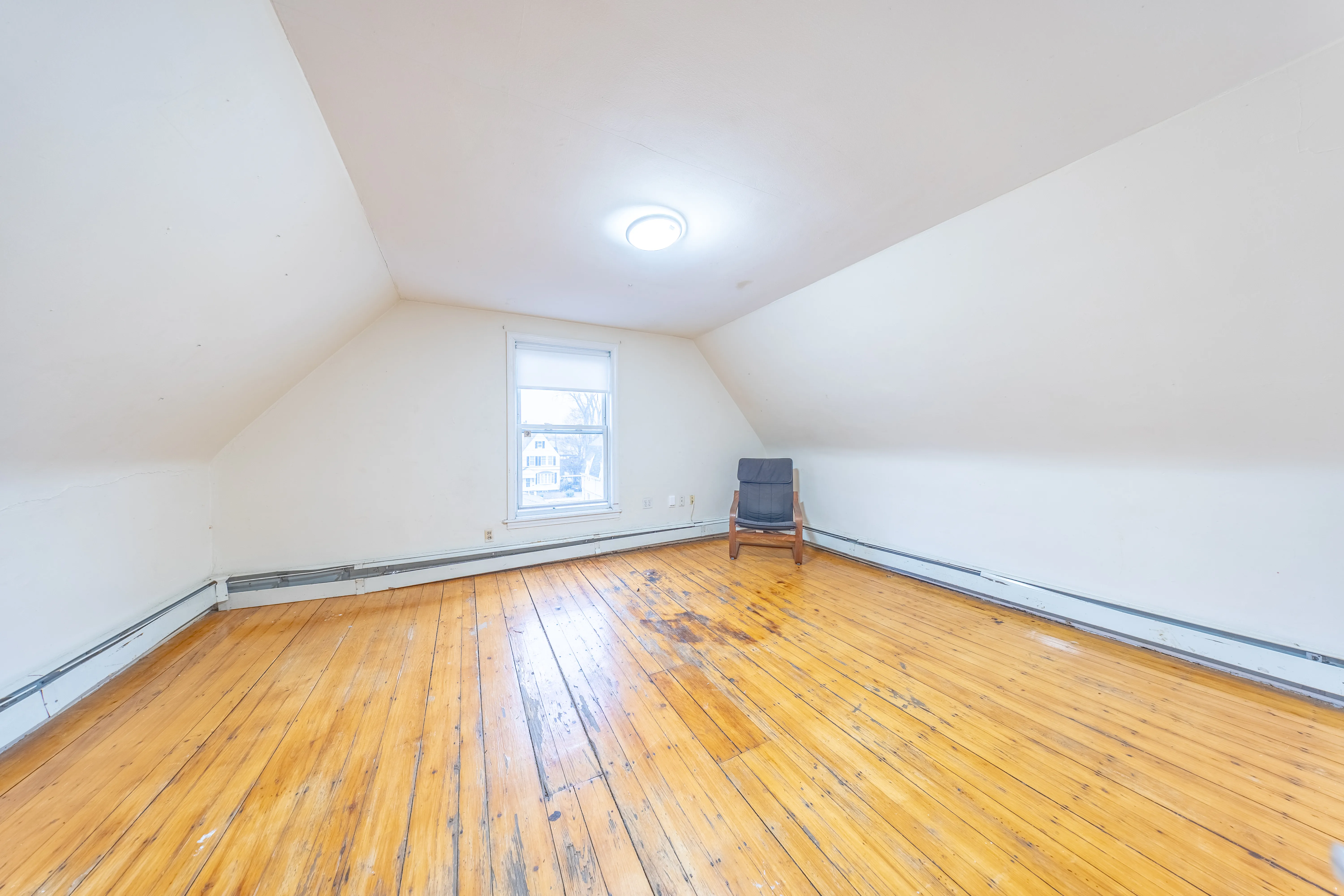 6 bed, 2.5 bath apartment for rent at 31 Seattle St Unit 1, Allston — photo 27 of 31