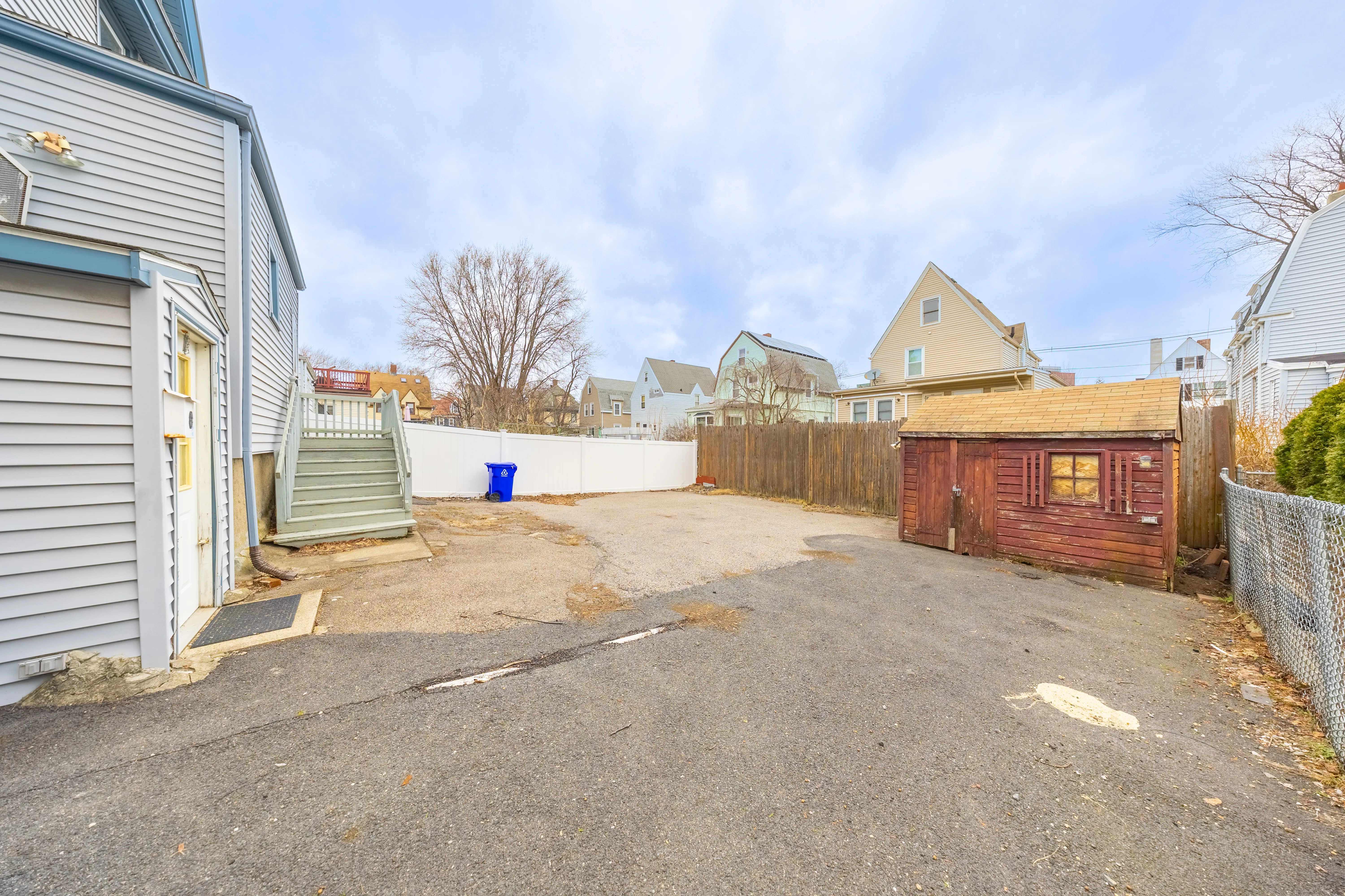 6 bed, 2.5 bath apartment for rent at 31 Seattle St Unit 1, Allston — photo 3 of 31