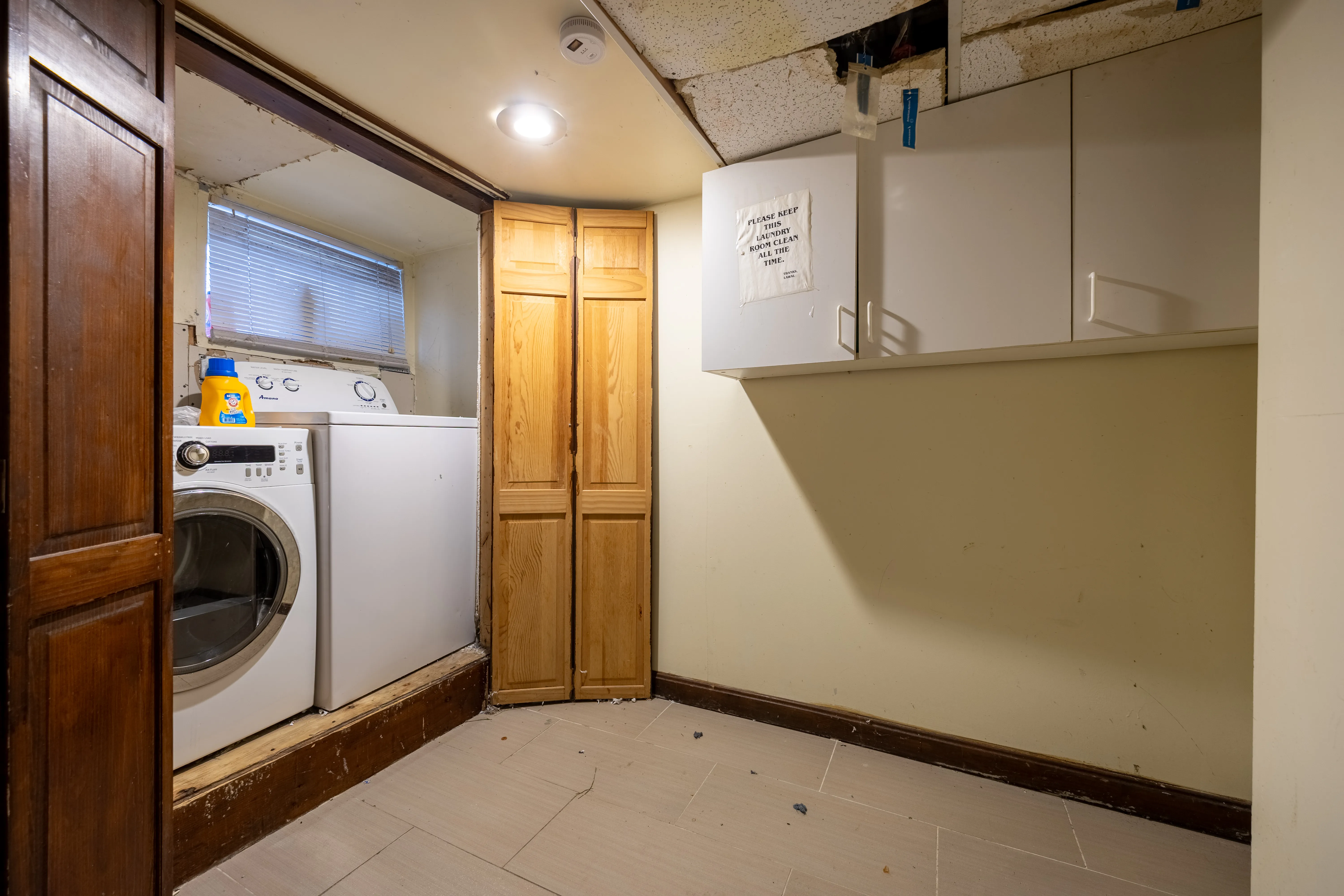 6 bed, 2.5 bath apartment for rent at 31 Seattle St Unit 1, Allston — photo 17 of 31