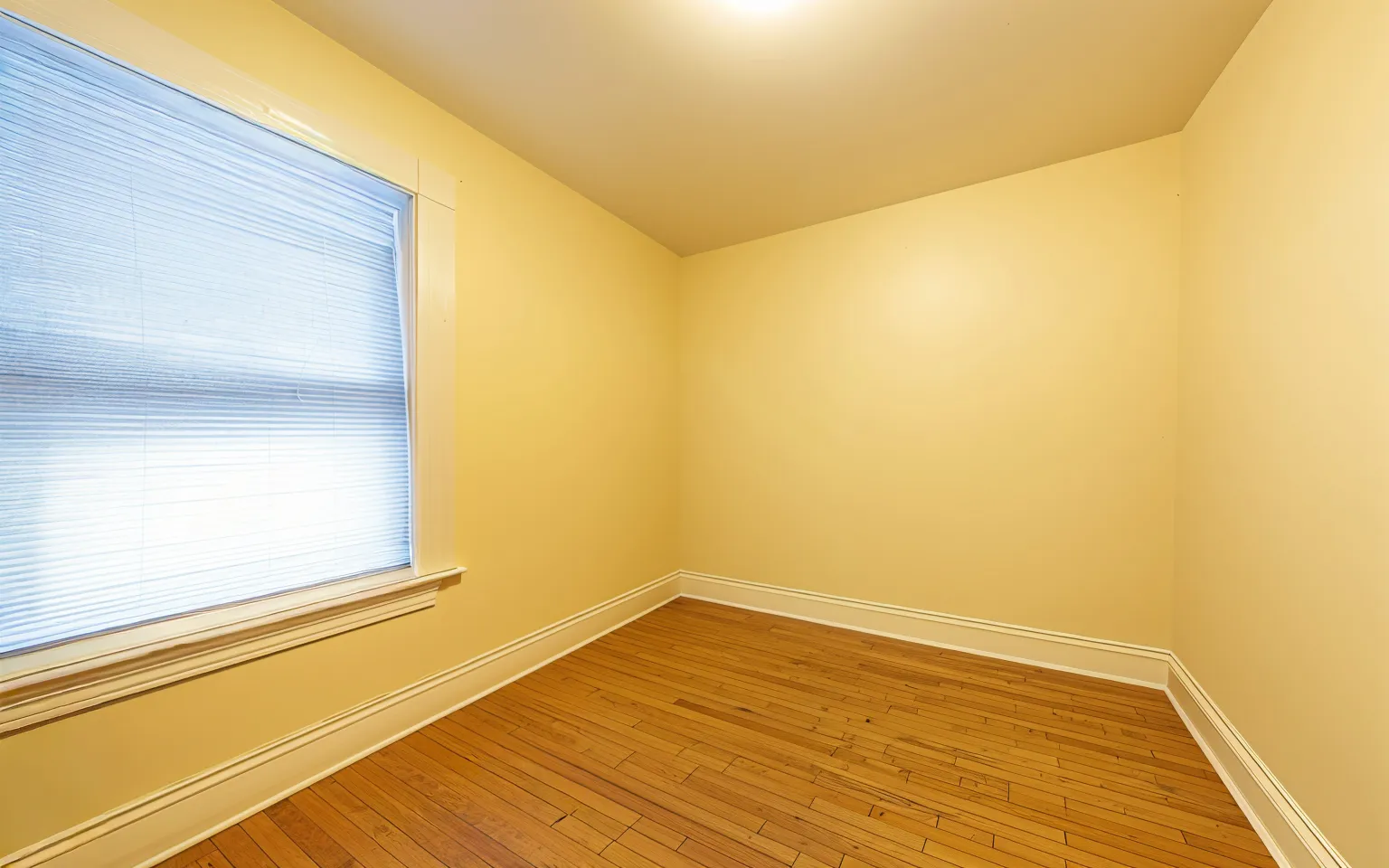 6 bed, 2.5 bath apartment for rent at 31 Seattle St Unit 1, Allston — photo 30 of 31