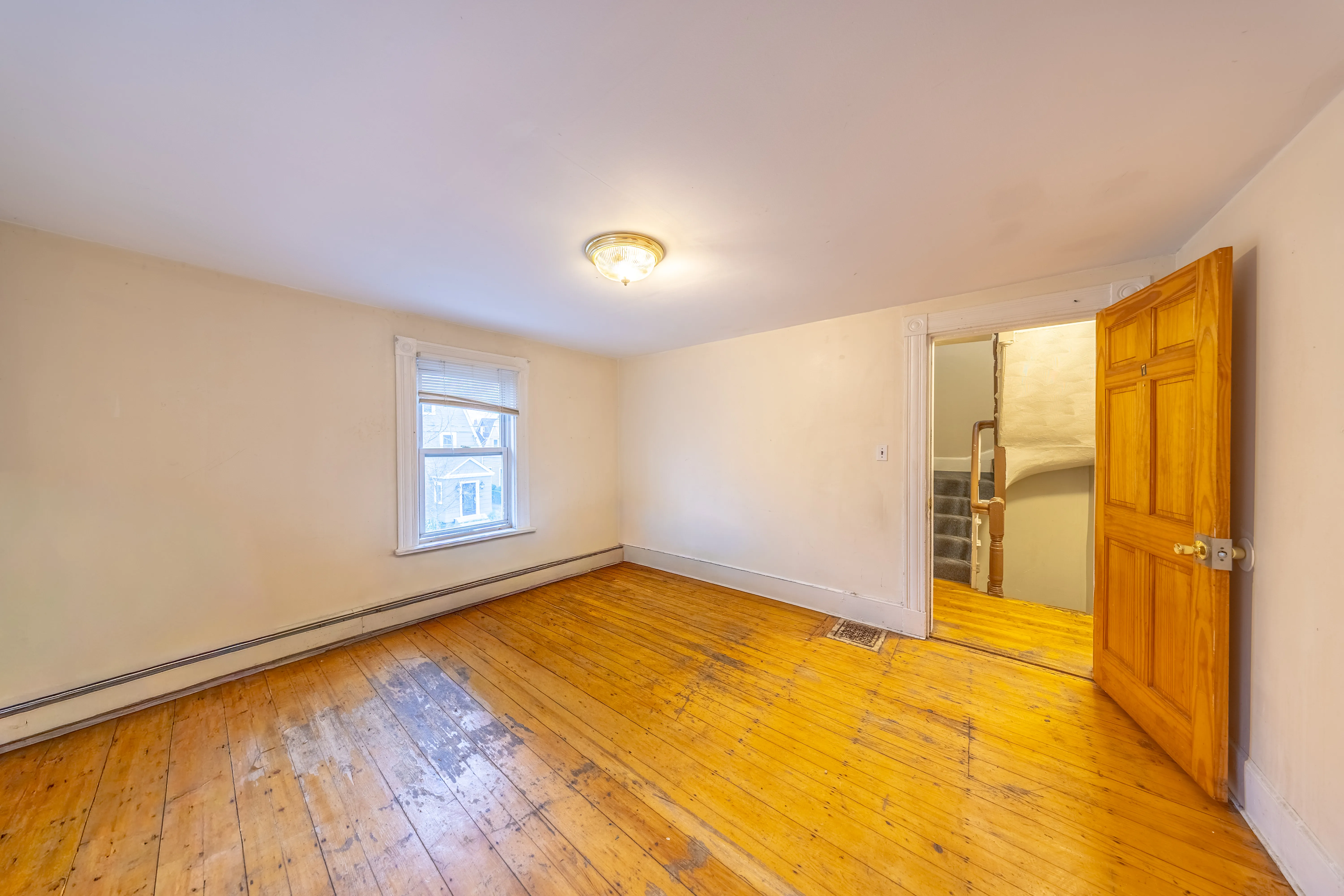 6 bed, 2.5 bath apartment for rent at 31 Seattle St Unit 1, Allston — photo 19 of 31