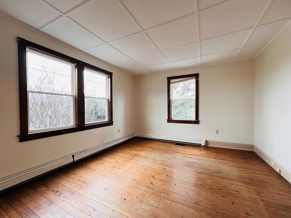 3 bed, 1 bath apartment for rent at 31 Seaview St Unit 1, Plymouth — photo 11 of 20