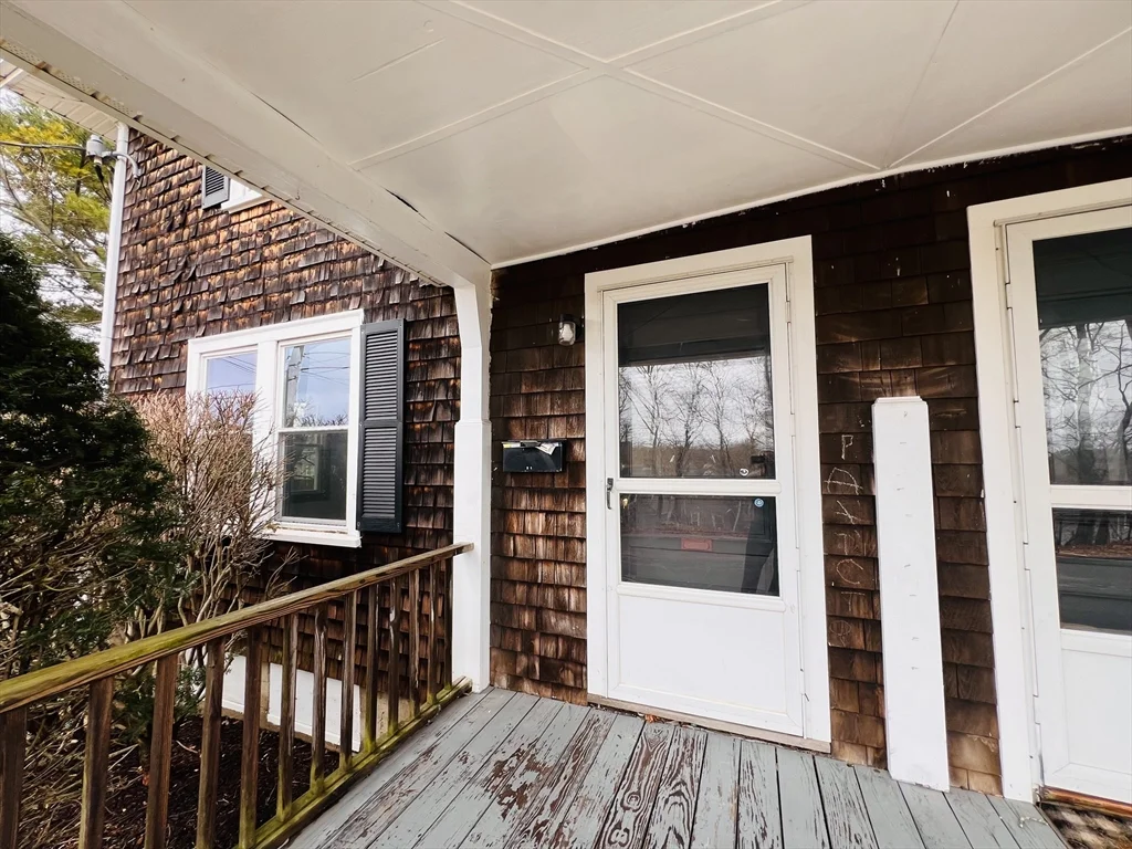 3 bed, 1 bath apartment for rent at 31 Seaview St Unit 2, Plymouth — photo 19 of 20