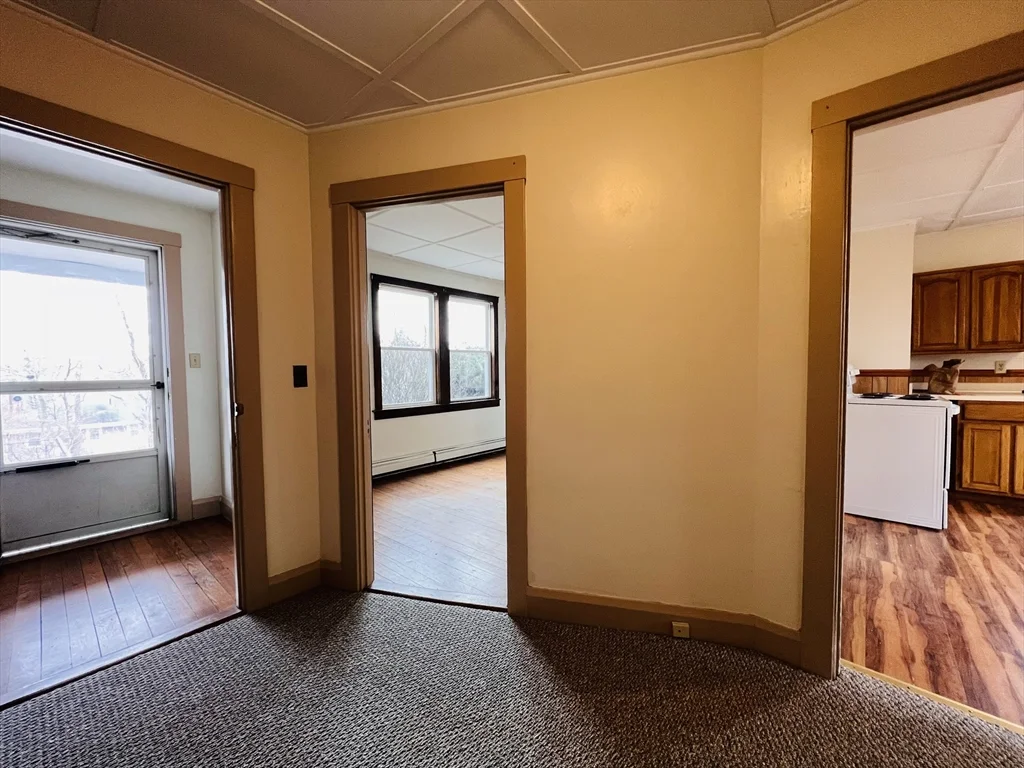 3 bed, 1 bath apartment for rent at 31 Seaview St Unit 2, Plymouth — photo 12 of 20