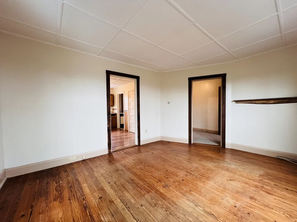 3 bed, 1 bath apartment for rent at 31 Seaview St Unit 2, Plymouth — photo 10 of 20