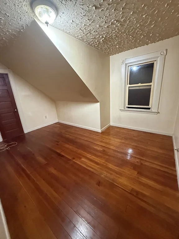 1 bed, 1 bath apartment for rent at 31 Sidney St Unit 4, New Bedford — photo 2 of 4