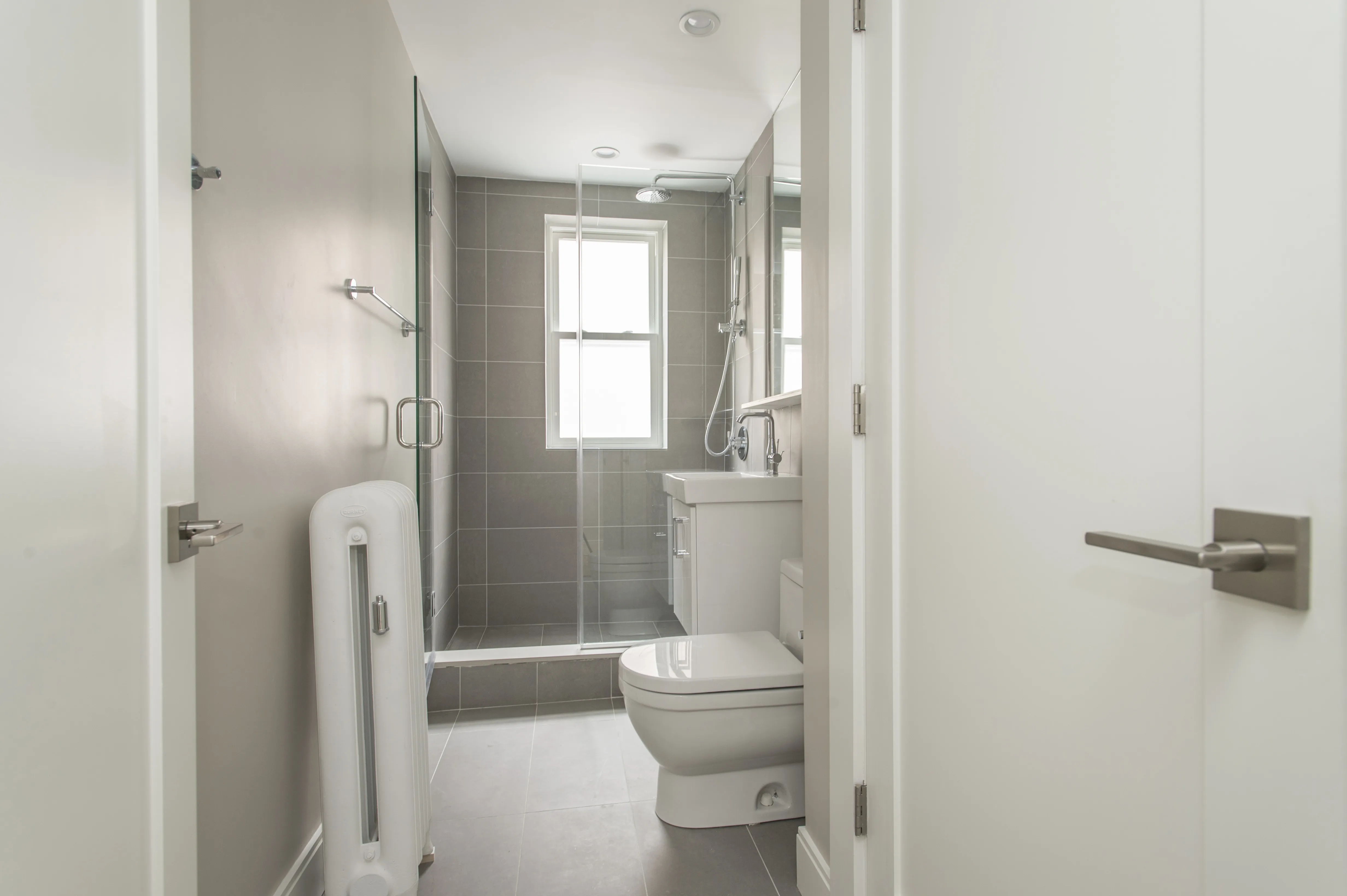 3 bed, 1 bath apartment for rent at 31 South St Unit 7, Brighton — photo 10 of 13