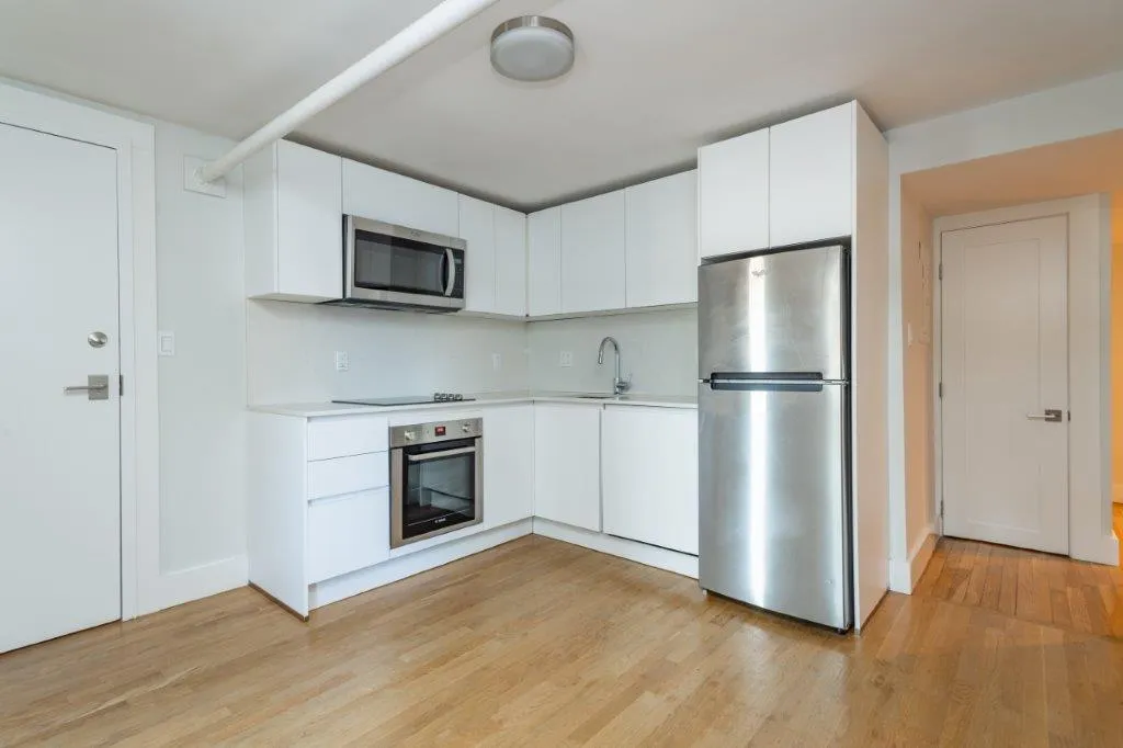 2 bed, 1 bath apartment for rent at 31 South St Unit B2, Boston Downtown