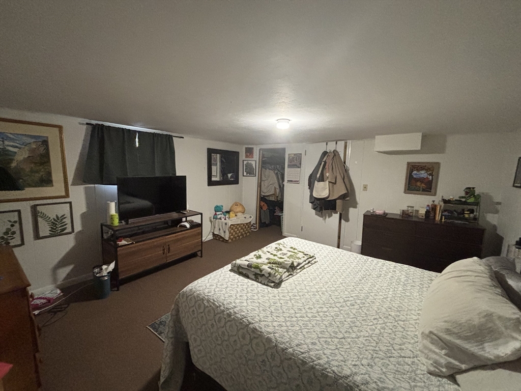 4 bed, 2 bath apartment for rent at 31 Stearns Rd, West Roxbury — photo 14 of 24