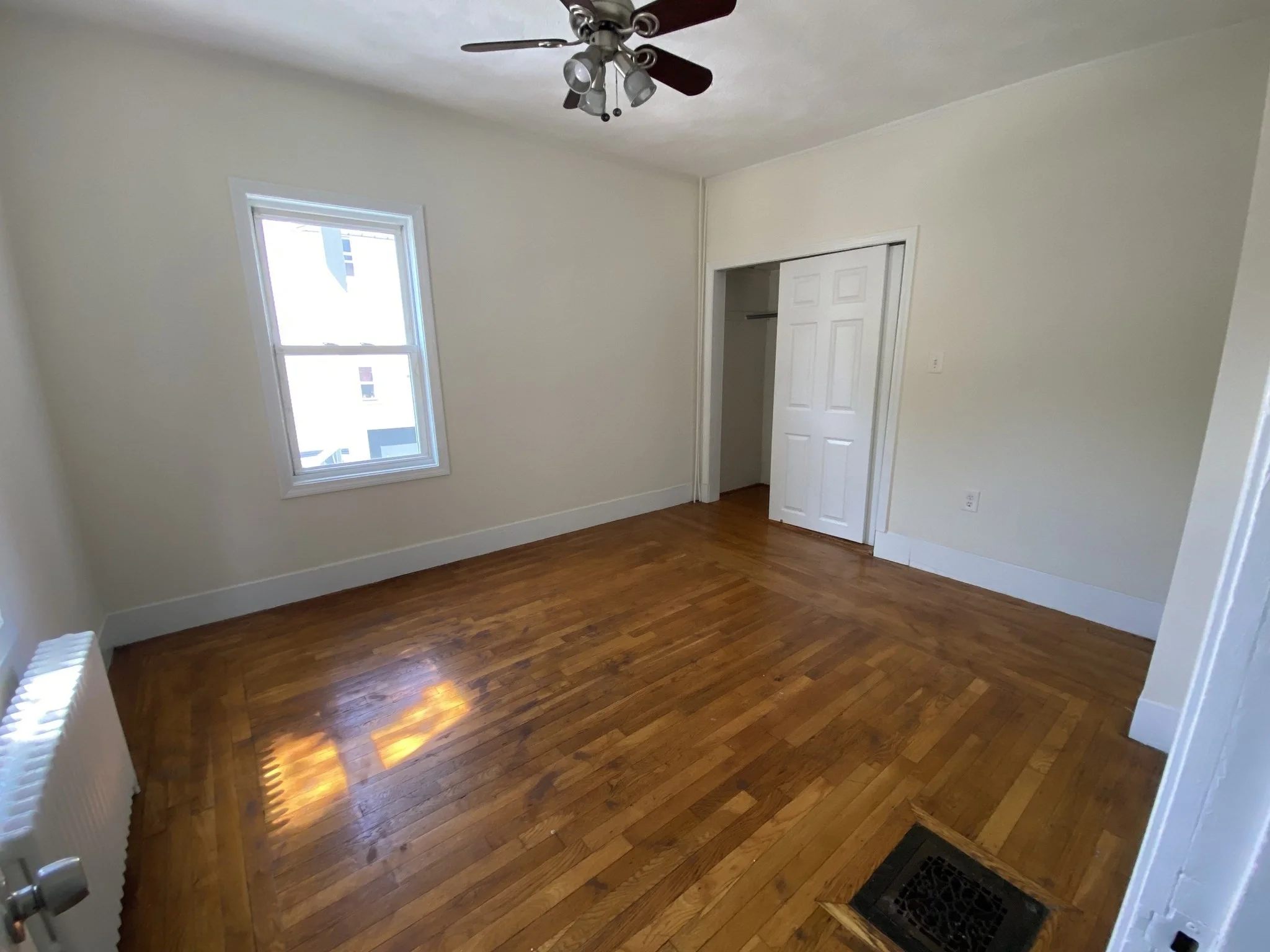 2 bed, 1 bath apartment for rent at 31 Stevenson Ave Unit 1-1, Everett — photo 8 of 9