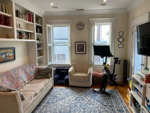 2 bed, 1 bath apartment for rent at 31 Story St Unit 3, South Boston