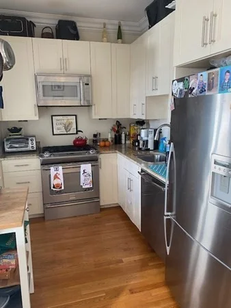 2 bed, 1 bath apartment for rent at 31 Story St Unit 3, South Boston — photo 6 of 17
