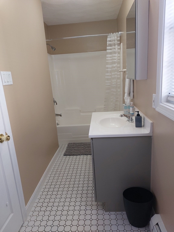 3 bed, 3 bath apartment for rent at 31 Tapley Ave Unit 2, Revere — photo 21 of 24
