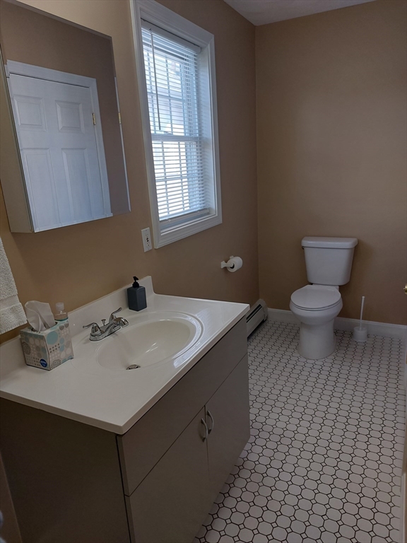 3 bed, 3 bath apartment for rent at 31 Tapley Ave Unit 2, Revere — photo 20 of 24
