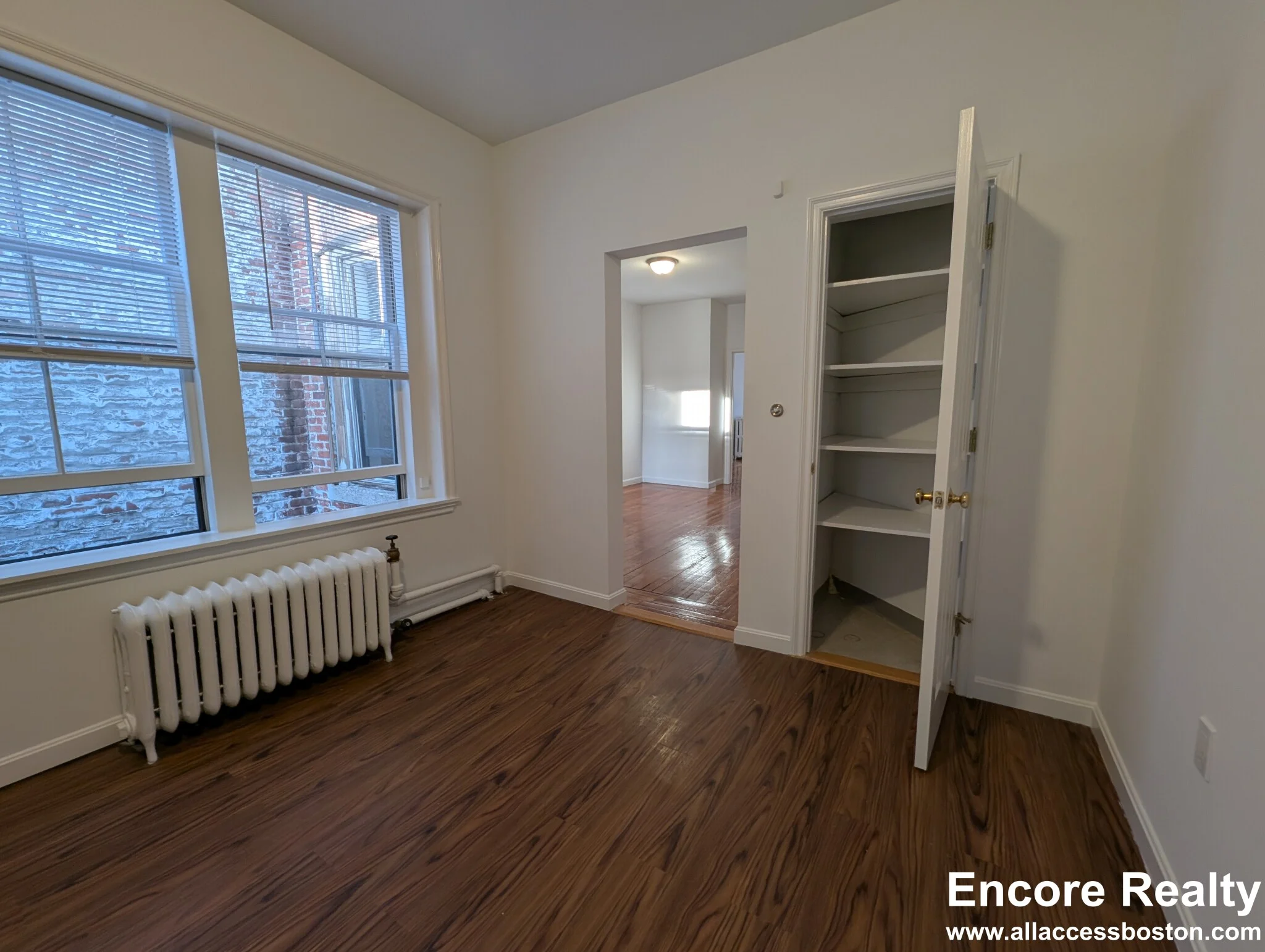 2 bed, 1 bath apartment for rent at 31 Temple St Unit 4F, Beacon Hill — photo 8 of 10