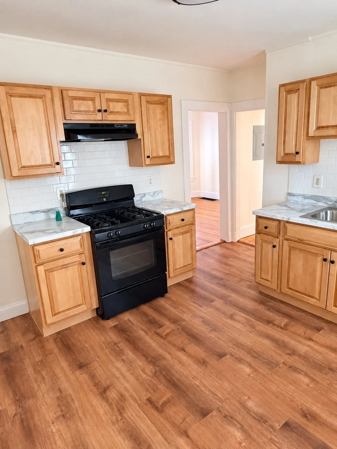 3 bed, 1 bath apartment for rent at 31 Torrey St Unit 1, Dorchester — photo 2 of 11