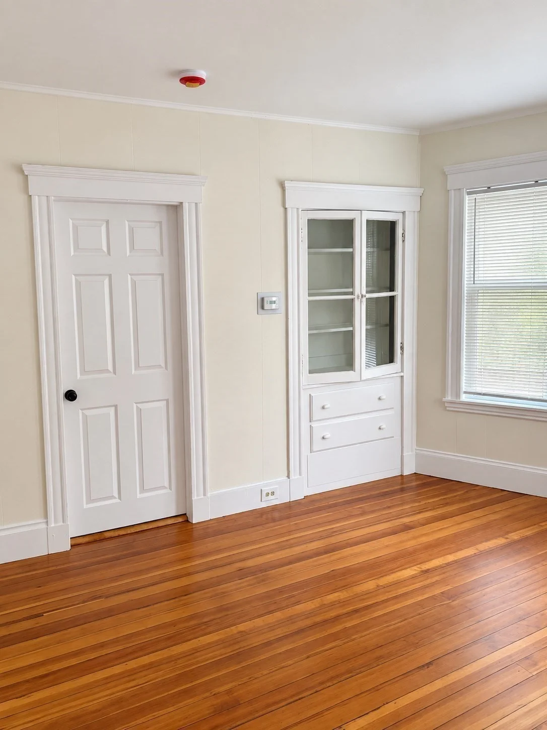 3 bed, 1 bath apartment for rent at 31 Torrey St Unit 1, Dorchester — photo 4 of 11