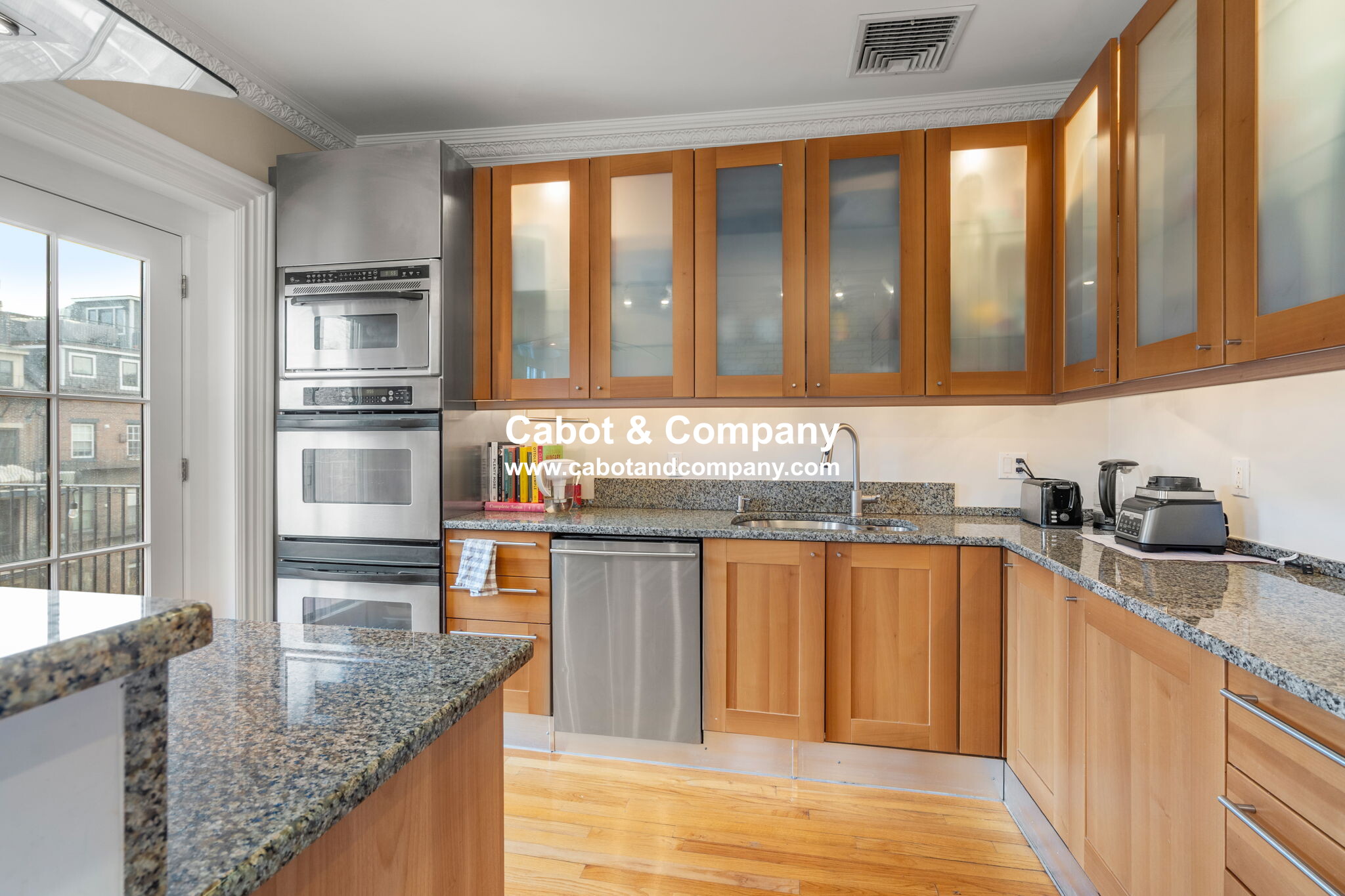 3 bed, 2.5 bath apartment for rent at 31 Upton St Unit 3A, South End — photo 5 of 15