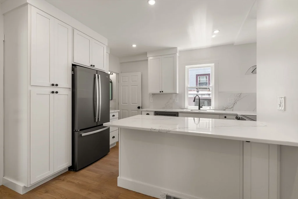 2 bed, 1 bath apartment for rent at 31 Wardwell Ave Unit 1, Lynn — photo 2 of 13