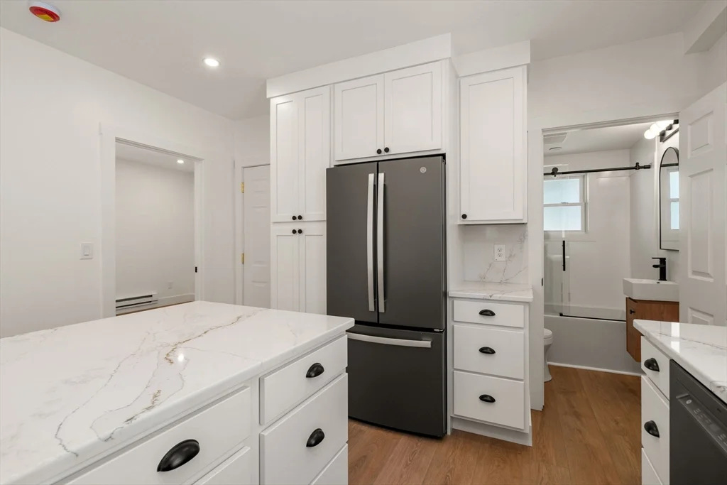 2 bed, 1 bath apartment for rent at 31 Wardwell Ave Unit 1, Lynn — photo 4 of 13