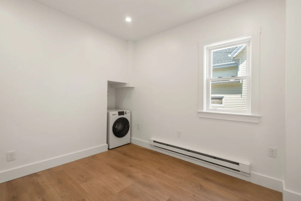 2 bed, 1 bath apartment for rent at 31 Wardwell Ave Unit 1, Lynn — photo 8 of 13