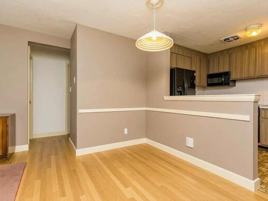 2 bed, 1 bath apartment for rent at 31 Warren St Unit 0-0, Waltham — photo 9 of 13