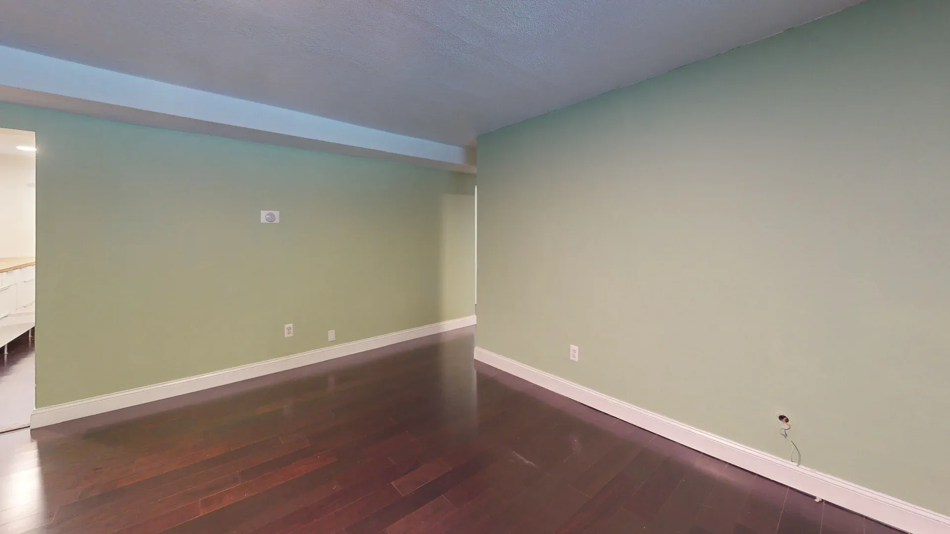 2 bed, 1 bath apartment for rent at 31 Westgate Rd Unit 1, Chestnut Hill — photo 5 of 8