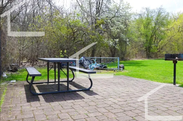 2 bed, 1 bath apartment for rent at 31 Westgate Rd Unit 6, Chestnut Hill — photo 8 of 9