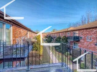 2 bed, 1 bath apartment for rent at 31 Westgate Rd Unit 6, Chestnut Hill — photo 5 of 9
