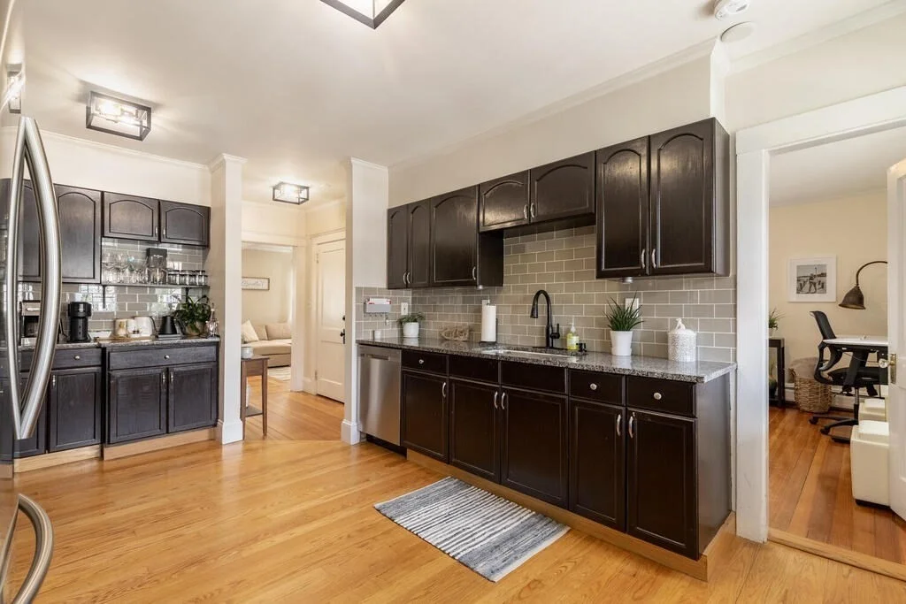 2 bed, 1 bath apartment for rent at 31 Weston St Unit 4, Waltham — photo 6 of 12